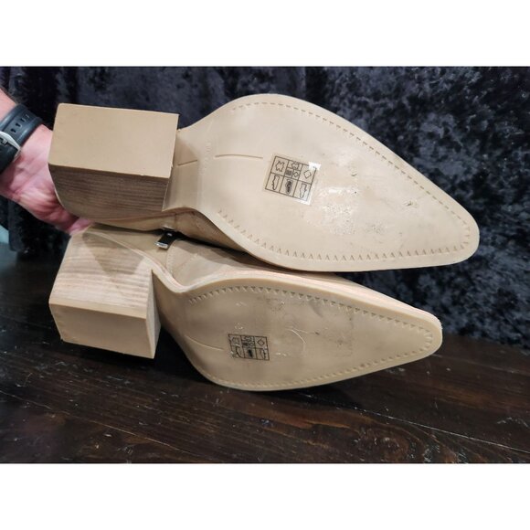 Dolce Vita Pointed-Toe Western Booties in Dune Nubuck/Sz. 10 - Picture 9 of 9
